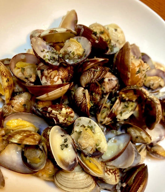 【和食】にんにくたっぷり!あさりの酒蒸し